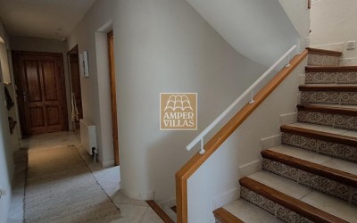 Fantastic villa with panoramic sea views.